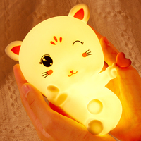 Veilleuse LED en silicone souple pour enfants et bébés, mignonne, tactile, à intensité variable, pour chevet, chambre d'enfant, cadeau de sommeil