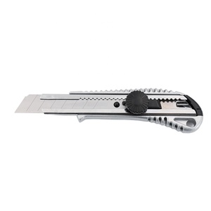 Couteau utilitaire à 8 lames, robuste et personnalisé en alliage d'aluminium de 18mm - Product Image 3