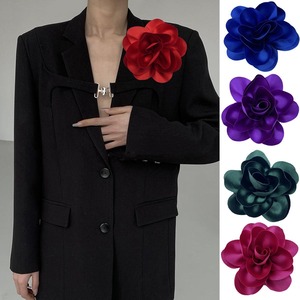 Broche de flor de rosa 3D de hierro satinado de alta gama de 14 cm, corsage, accesorios de decoración para trajes, pinza para el pelo, venta al por mayor transfronteriza. - Product Image 2