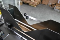 Machine d'emballage de dragées au chocolat en sachets préformés, avec peseuse anti-adhérence pour billes de chocolat, machine d'emballage Doypack