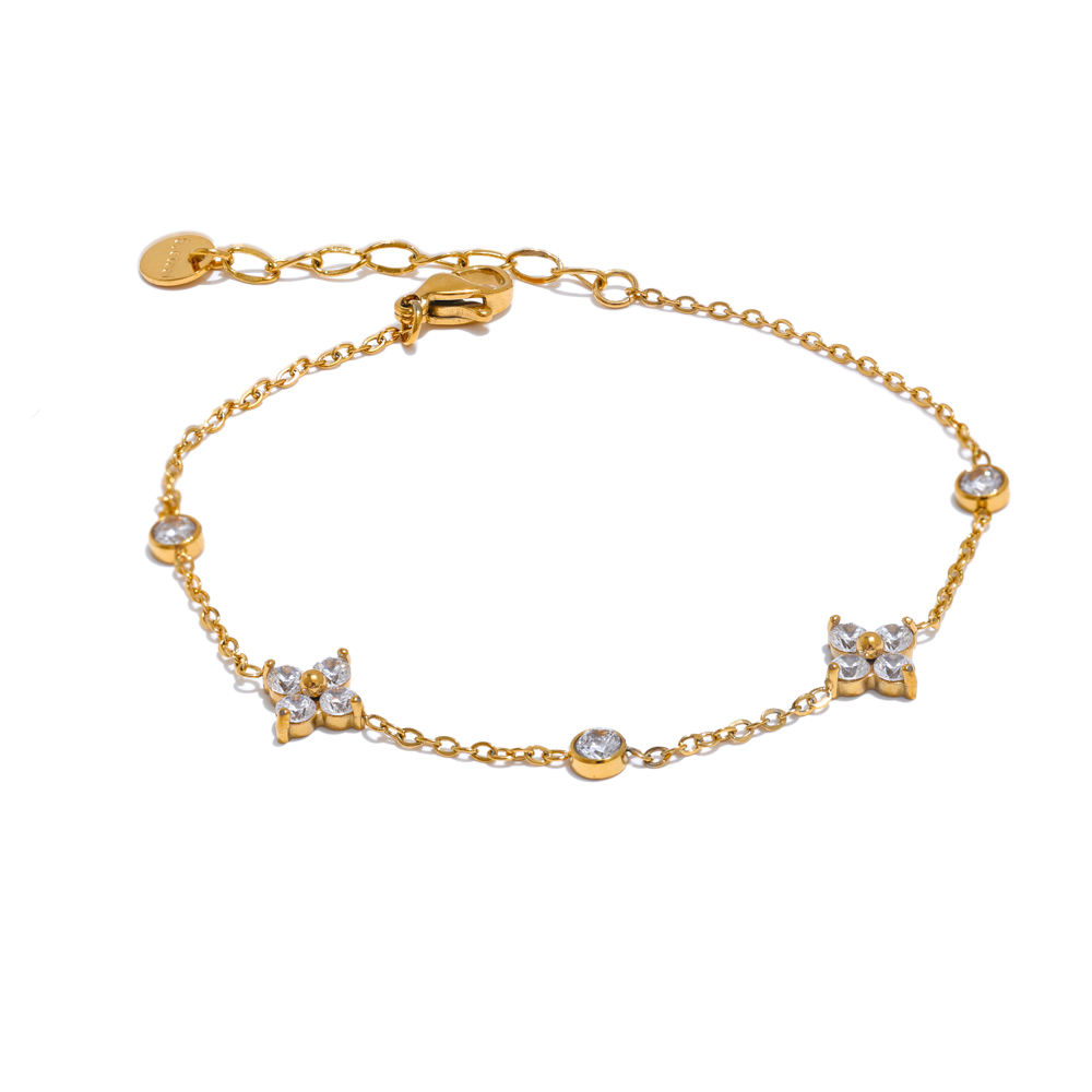 JEWELRY Ｙ X&Y 4366 Shiny Zirconia Flower Bracelet - 18k Gold Plated