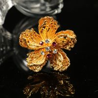 Bros Kristal Bunga Emas Mewah Premium, Perhiasan Fashion Desainer Khusus, Hadiah Pesta Pernikahan Wanita Elegan