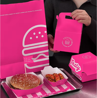 Boîte à collation rectangulaire en carton rigide jetable et recyclable avec poignée pour burgers, frites, sushis, gâteaux – Taille et couleur personnalisables, finition UV