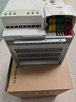 Variateur de fréquence ACS31003E25A44 ACS310-03E-25A4-4, onduleur triphasé VFD pour PLC