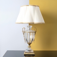 Lampe de table élégante et moderne en cristal blanc avec LED, éclairage intérieur de qualité supérieure pour la chambre à coucher, le salon, la salle à manger