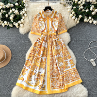 Robe chemise élégante dorée et blanche imprimée, coupe trapèze, pour femme, à manches courtes, ceinturée, décontractée, longueur midi, pour le quotidien et les soirées