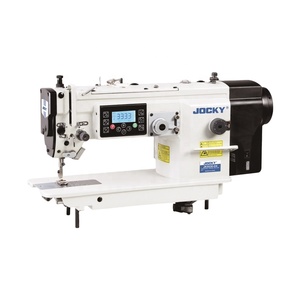 Machine à coudre industrielle JOCKY JK5530-D4 à grand crochet, lubrification automatique, coupe-fil automatique et pied entraîneur pour usine de confection - Product Image 1