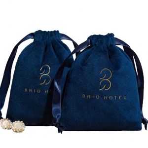 Pochette de soin de la peau en velours bleu de haute qualité, sacs à bijoux en velours personnalisés avec cordon de serrage et logo - Product Image 1