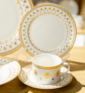 European Luxury Gold Rim <b>Bone</b> <b>China</b> <b>Dinner</b> <b>Set</b> Custom Logo Ceramic Tableware For Hotel Wedding Middle East Wholesale - Product Image 4