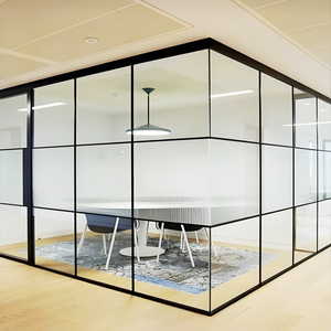 Cloison de bureau en verre encadrée de noir avec système de cloisons intérieures insonorisées en verre trempé pour bureau <span class=keywords><strong>d</strong></span>'<span class=keywords><strong>agence</strong></span> créative - Product Image 3