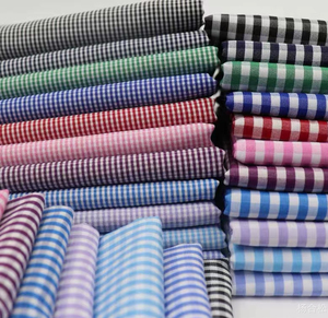 En stock, prix bas, <span class=keywords><strong>tissu</strong></span> en mélange coton-polyester, <span class=keywords><strong>tissu</strong></span> popeline à carreaux pour l'exportation, <span class=keywords><strong>tissu</strong></span> uni pour chemises, <span class=keywords><strong>tissu</strong></span> pour vêtements - Product Image 1
