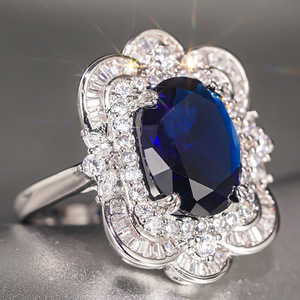 Anello con Design Ovale a Forma di Rosa, Colore Blu, Stile Elegante per Donne - Product Image 5
