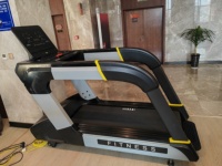 SK-Precio al por mayor Máquina de cardio Cinta de correr portátil Pantalla LCD Cinta de correr con inclinación para centros de entrenamiento deportivo profesional