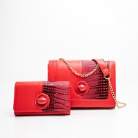 Sac à bandoulière de luxe pour dames vente en gros tendance serrure sac à main en cuir avec doublure en nylon style tendance pour les femmes