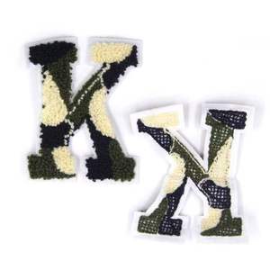 26 <span class=keywords><strong>letras</strong></span> camuflaje toalla bordado procesamiento ropa bolsa decoración bordado parche goma tela pasta - Product Image 1