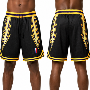 Shorts de basket-ball noirs personnalisés avec motif éclair jaune, tissu en mesh respirant, ceinture élastique, vêtements d'entraînement - Product Image 2