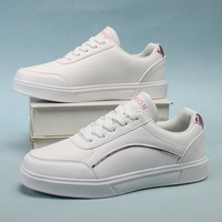 Chaussures pour femmes très vendues, chaussures décontractées légères, chaussures de marche tendance, baskets blanches à lacets, chaussures vulcanisées à plateforme grande taille