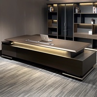 Nouvelle combinaison de bureau et de chaise de direction en PVC sur mesure, style moderne, haut de gamme, luxe léger, pour le bureau