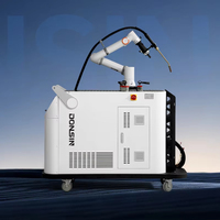 Robot de soudage laser industriel |   Intégré à des composants électriques de premier plan