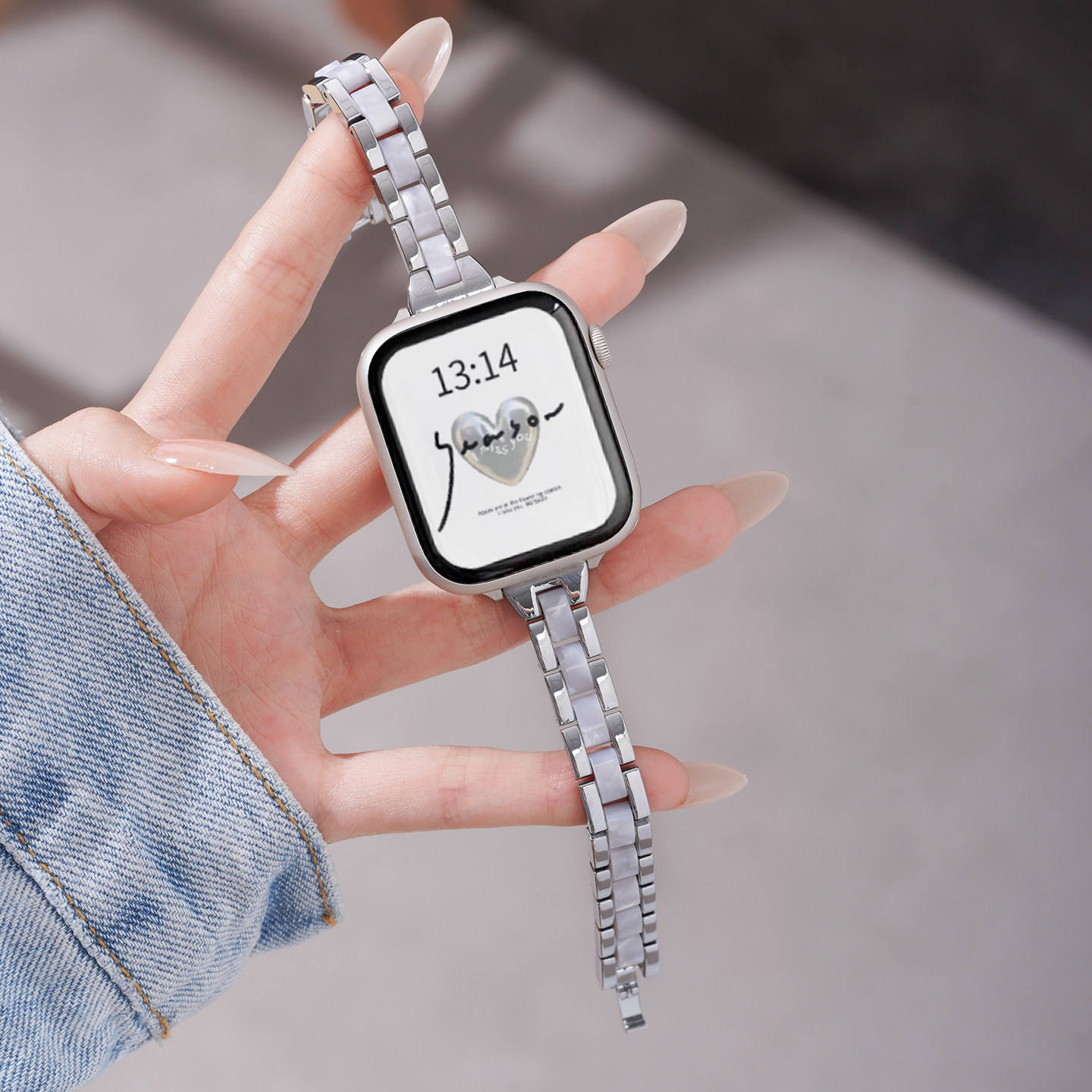 สีเงิน [เรซินสีขาว]