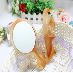 Juego de espejo y peine portátiles para maquillaje, espejo portátil pequeño con mango, artículo de un yuan, regalo gratis. - Product Image 4