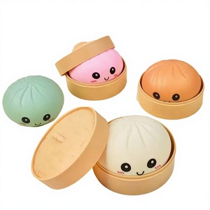 Jouet anti-stress Squishy en forme de boulette de raviolis avec visage souriant, simulation alimentaire, unisexe, à partir de 14 ans - Product Image 2