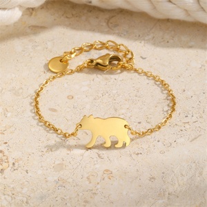 Bracelet à breloques ours anti-ternissement, style minimaliste original, bijoux fantaisie pour enfant, cadeau tendance - Product Image 3