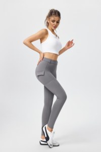 Pantaloni da yoga in spandex/nylon aderenti e comodi con vita alta elasticizzata, tasche cargo a tinta unita, ad asciugatura rapida - Product Image 6