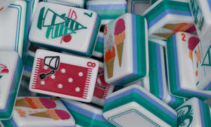 Ensemble de Mahjong Moderne Portable en Acrylique Brise d'Été – Jeu de Loisirs Familial Côtier Frais – Cadeau – En Stock – Vente en Gros - Product Image 5