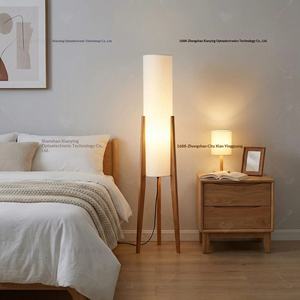 Lampadaire LED Minimaliste <span class=keywords><strong>en</strong></span> <span class=keywords><strong>Bois</strong></span> Exclusif Transfrontalier avec Tré<span class=keywords><strong>pied</strong></span>, Commande par Pédale et <span class=keywords><strong>Abat</strong></span>-<span class=keywords><strong>jour</strong></span> <span class=keywords><strong>en</strong></span> Lin <span class=keywords><strong>pour</strong></span> Salon et Chambre à Coucher - Product Image 3