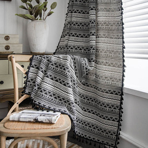 Tenda Alta Personalizzabile BUBABA in Stile Bohémien, Jacquard Geometrico Bianco e Nero con Nappine Nere, Oscurante - Product Image 6