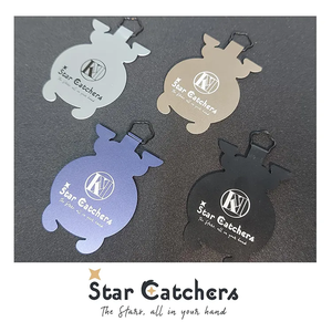 Llavero Star Catchers con diseño de dibujos animados en negro, molde privado, correa para teléfono - Product Image 5