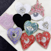 Patchs pour les yeux en forme de cœur 3D faits à la main, accessoires polyvalents pour broches DIY, badges pour vêtements, sacs, chaussures, chapeaux, styles multiples, PVC