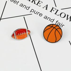 Bonito broche deportivo, insignia de Pin, fútbol, baloncesto, bádminton, tenis de mesa, técnica de esmalte suave para accesorios de bolsa de ropa - Product Image 5