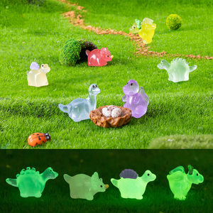 Figurines de dinosaures miniatures qui brillent dans le noir, mini-animaux en résine à dissimuler pour garnir les vases, décorations pour micro-maisons de poupées et aquariums - Product Image 2