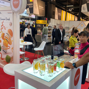 Livraison rapide chien cheveux Clipperychee saveur boissons gazeuses Cocktail Mate boissons gazeuses fructose frais avec 12 mois de durée de conservation - Product Image 1