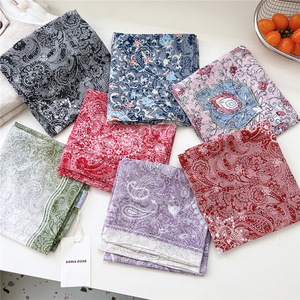 Petit foulard carré respirant 65x65cm pour <span class=keywords><strong>femme</strong></span>, léger, printemps-été, écharpe de cou, tour de cou toutes saisons, foulard étudiant - Product Image 4