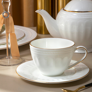 YAYU Service de table en porcelaine de luxe de style occidental avec bordure dorée, <span class=keywords><strong>vaisselle</strong></span> en porcelaine blanche, ensemble de bols, ensemble de <span class=keywords><strong>vaisselle</strong></span> en céramique - Product Image 3