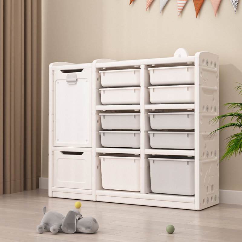 3 floors, 9 compartments1