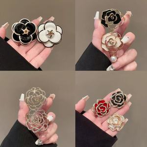 Bros Pin Mawar Kamelia Mewah, Bros Bunga Kristal Enamel untuk Wanita, Aksesoris Fashion Jas Blazer Grosir. - Product Image 2