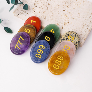 Pietre Portafortuna in Cristallo Naturale all'Ingrosso con Incisione Numerica Fortunata 777/888/999, Pietre Levigate Numerologiche per Regalo - Product Image 1