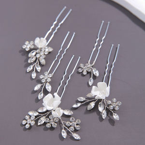 Parure de pinces à cheveux romantiques pour mariée, style bohème, faites à la main, accessoires dorés avec fleurs en argile polymère, perles et cristaux - Product Image 2