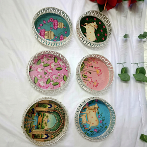 ถาดเสิร์ฟงานฝีมือโลหะเคลือบเงินเยอรมัน ลายพิชไว วัวศักดิ์สิทธิ์ ดอกบัว พิมพ์ลายดอกไม้ ถาดเก็บของลายฉลุสีเงิน - Product Image 1
