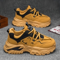 Chaussures décontractées pour hommes 2026 : Nouvelles chaussures de marche tendance en maille respirante avec semelle en caoutchouc rehaussante