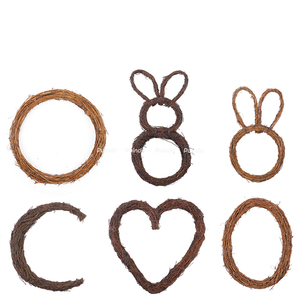 Vente en gros de couronnes de Pâques en rotin fournitures de fleuriste décorations d'anneaux en rotin petit cadeau en bois - Product Image 2