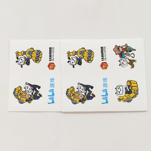 Tùy chỉnh Glossy Vinyl Kiss-cut Sticker không thấm nước dính giấy carton nhãn nến bao bì tùy chỉnh in thiết kế dễ thương - Product Image 3