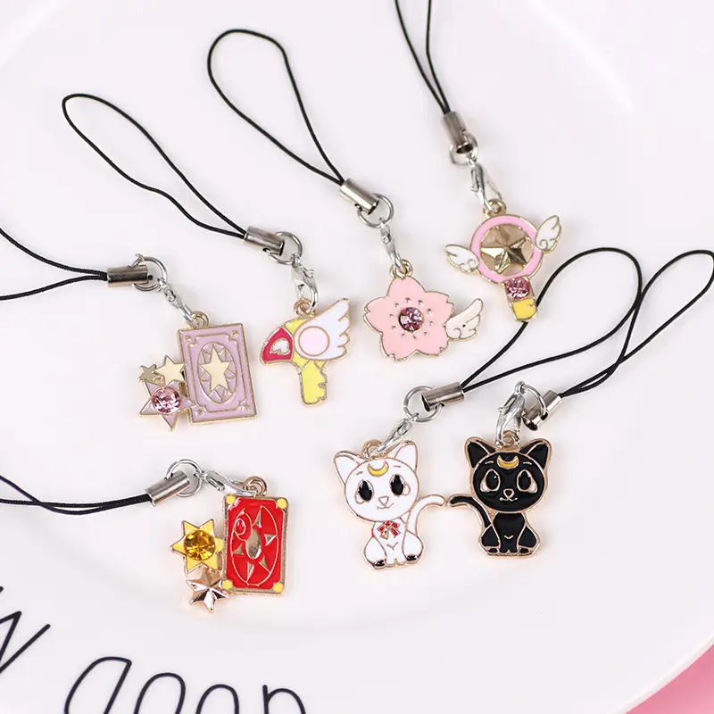 Anime Luna Sailor Moon Porte-clés Cosplay Card Captor Sakura Porte-clés Métal Fille Halloween Props Kinomoto Sakura Couple Porte-clés