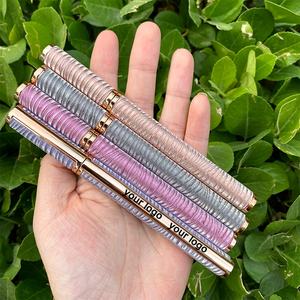 Toptan Mineral Su Geçirmez Uzun Süreli Pürüzsüz Sıvı Simli Lüks Vegan Eyeliner Kalemi Özel Etiket Makyaj Yapıştırıcısı - Product Image 3