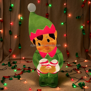 商用屋外PPクリスマスデコレーション24in LEDライト立っている漫画のキャラクターエルフの置物 - Product Image 3