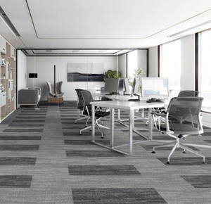 Dalles de moquette auto-adhésives antidérapantes en PP rayé moderne, boucle de poils, décoration de sol pour bureaux et hôtels, fournisseur d'usine - Product Image 3